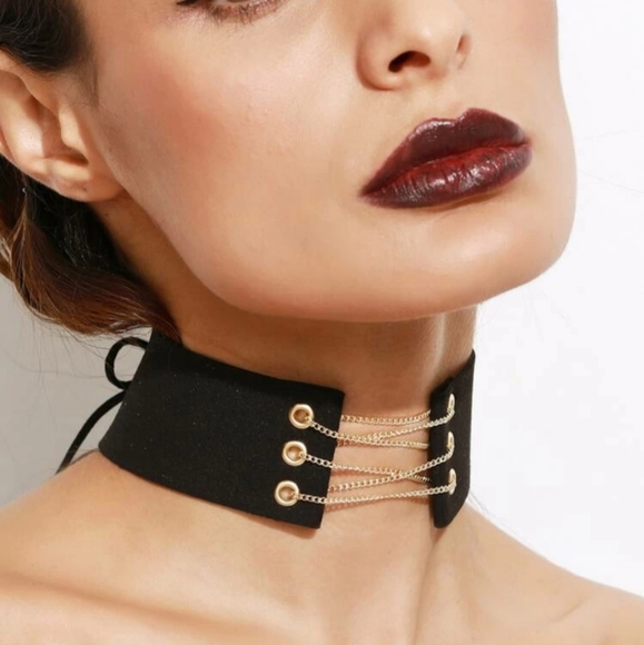 Nikkiwallflower Jewelry - *Kenia* Thick Choker